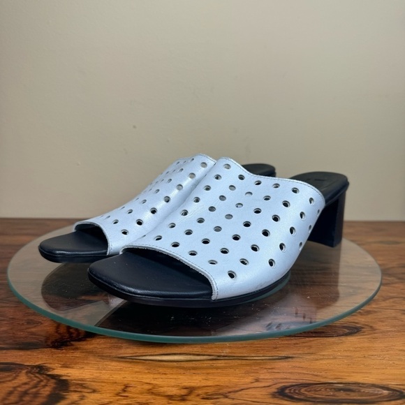 Munro Jules Perforated Heeled Mules White Silver Wash Nubuck - Picture 6 of 16